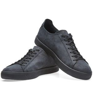 Brand new Puma x Stampd Clyde black sneakers